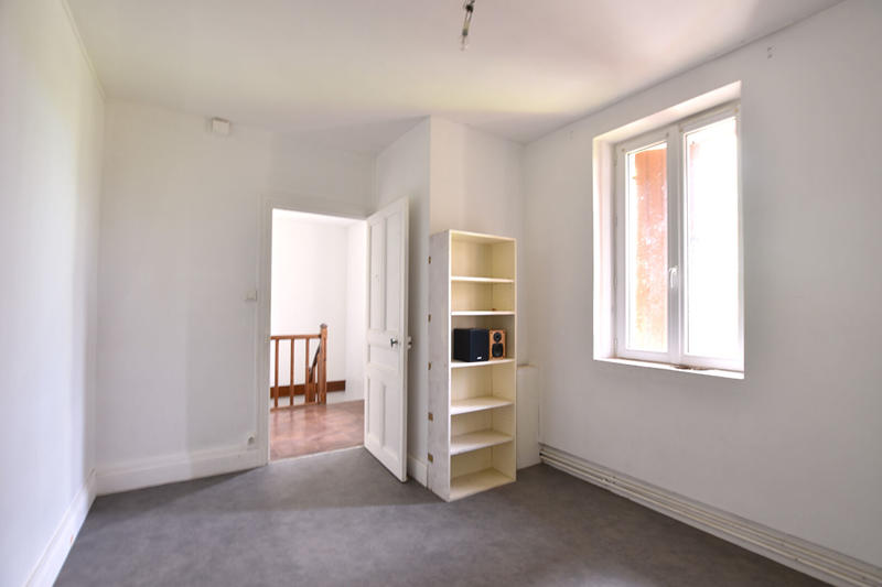 Maison - 110 m² - 7 pièces