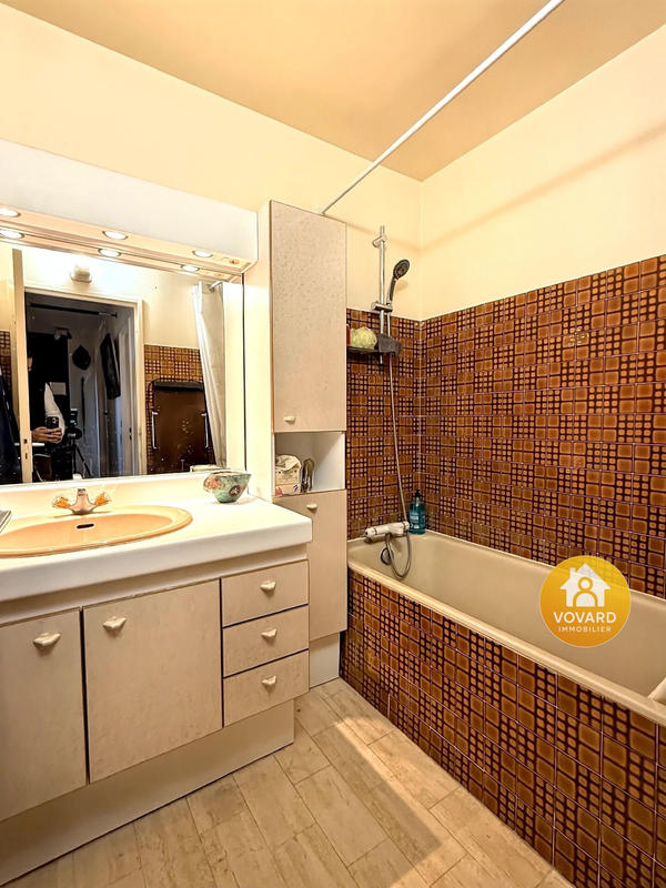 Appartement - 98 m² - 5 pièces