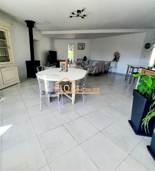 Maison - 128 m² - 4 pièces