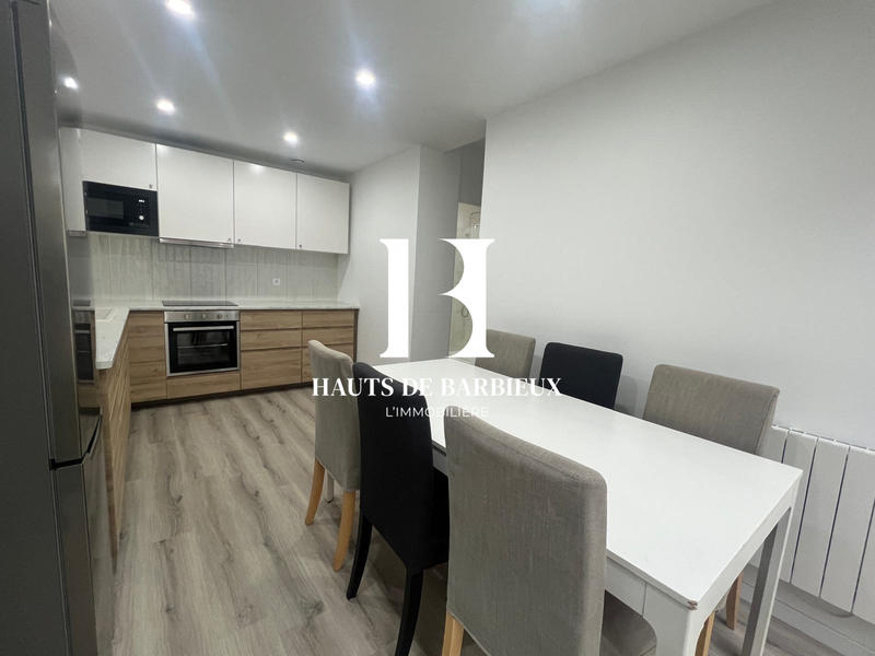 Maison - 154 m² - 10 pièces