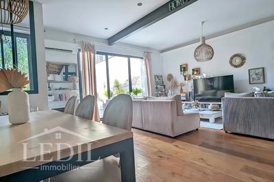 Maison de ville - 162 m² - 5 pièces