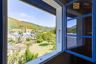 Maison - 102 m² - 7 pièces