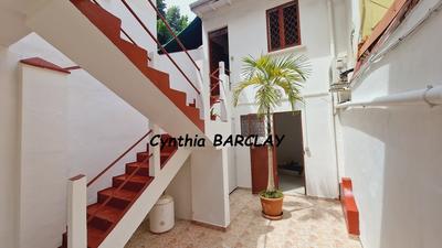 Immeuble - 6 pièces