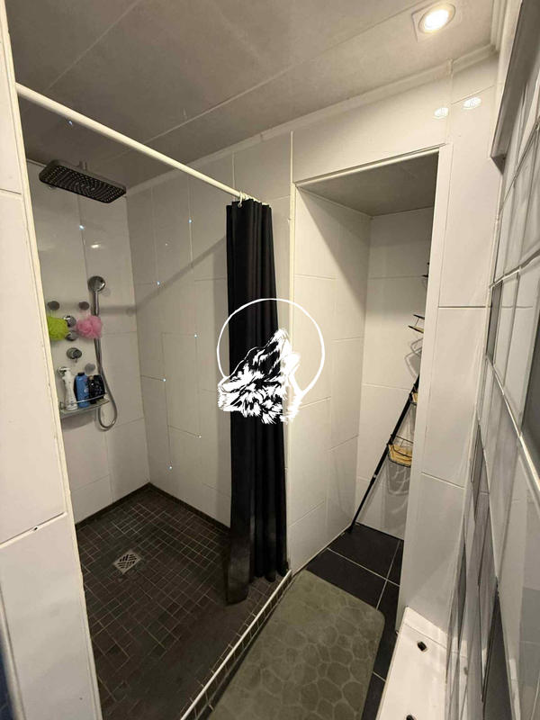 Maison - 297 m² - 9 pièces