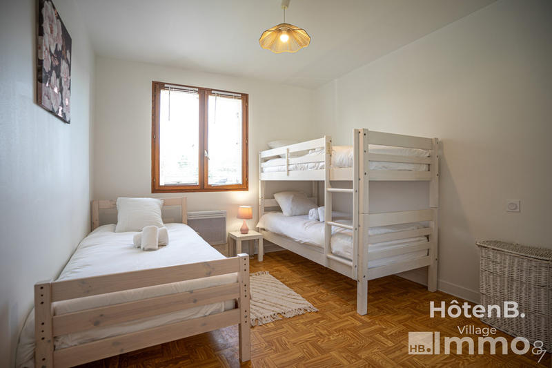 Appartement - 140 m² - 6 pièces