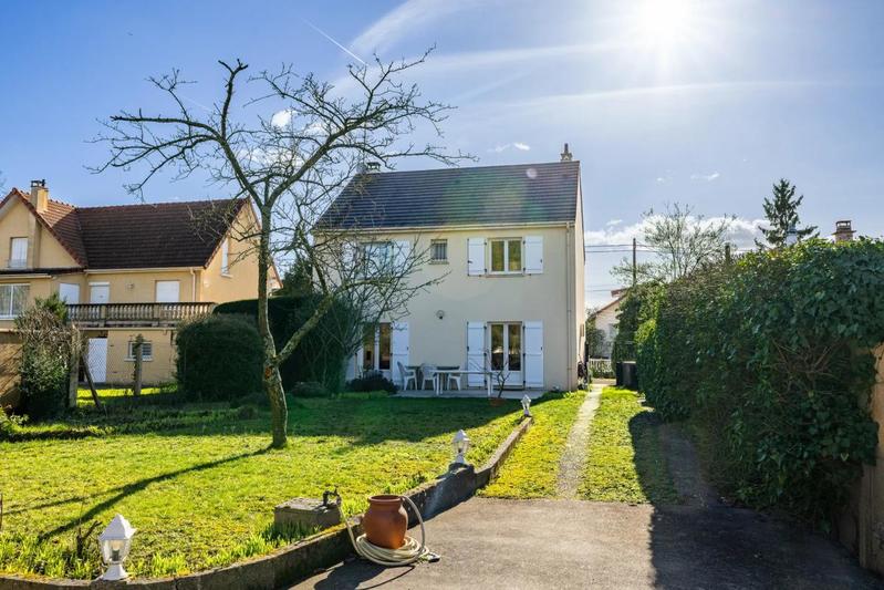 Maison - 134 m² - 7 pièces