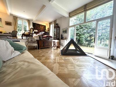 Maison - 289 m² - 10 pièces