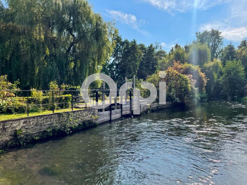 Moulin - 255 m² - 6 pièces