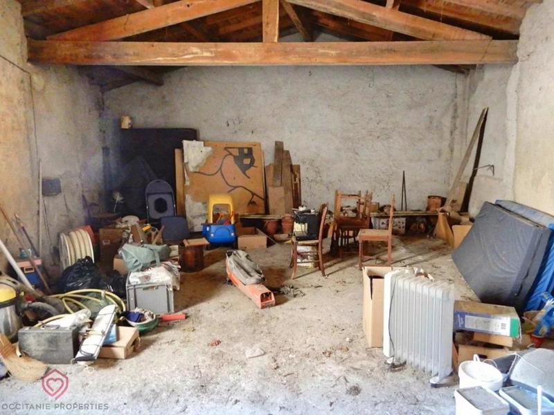 Demeure - 303 m² - 10 pièces