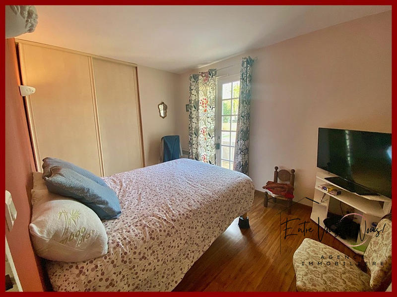 Maison - 180 m² - 7 pièces