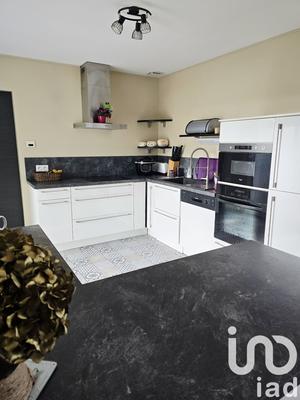 Maison - 99 m² - 4 pièces