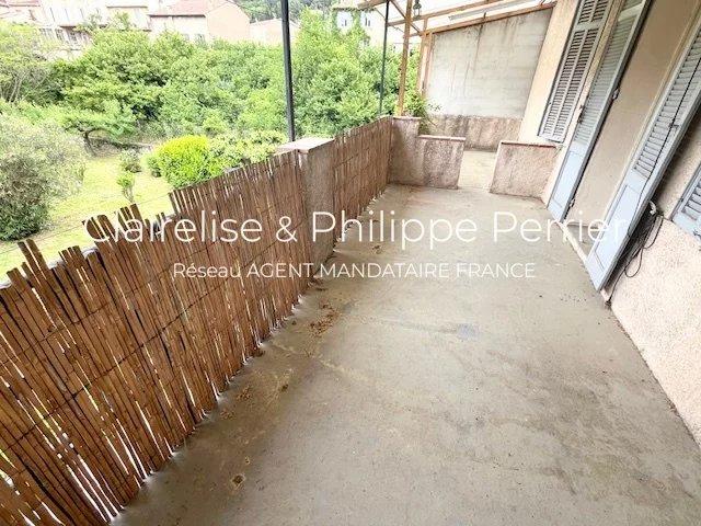 Maison de village - 100 m² - 5 pièces