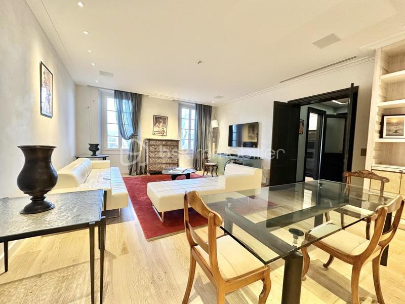 Appartement - 114 m² - 4 pièces