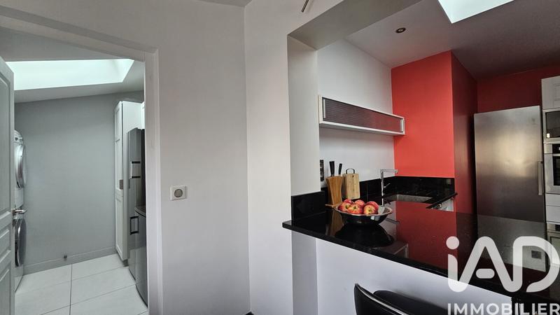 Maison - 208 m² - 8 pièces