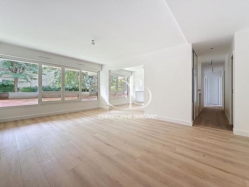 Appartement - 96 m² - 5 pièces