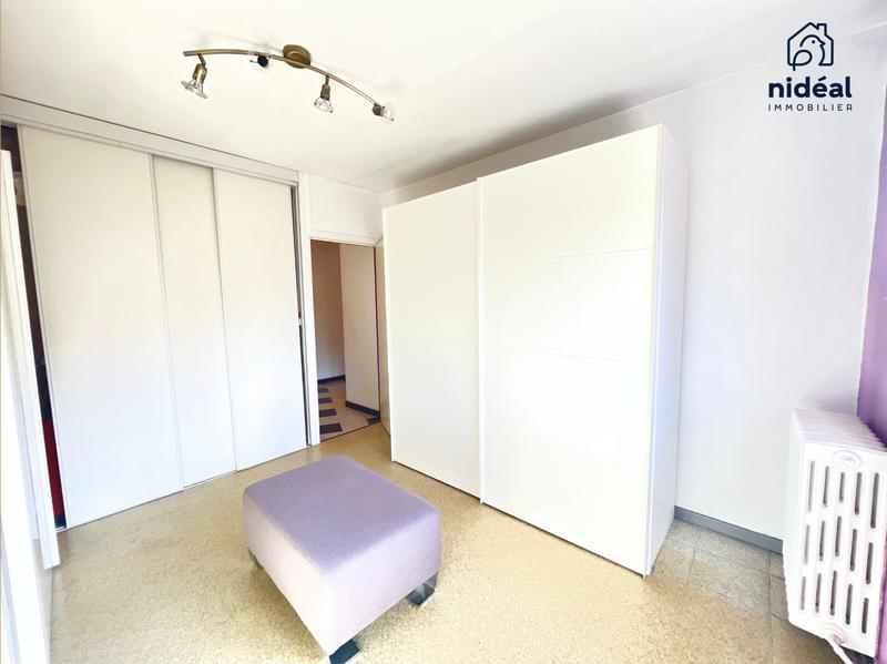 Appartement - 80 m² - 4 pièces