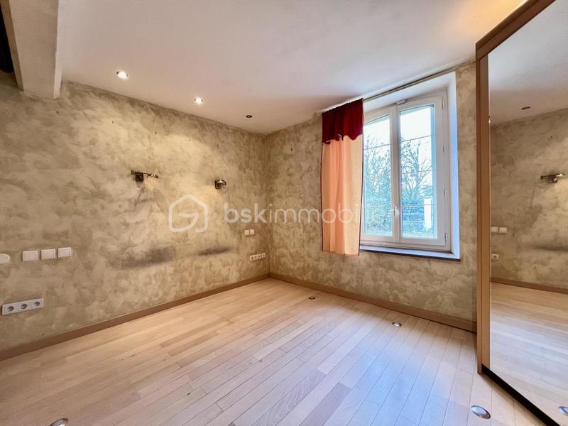 Maison - 190 m² - 7 pièces