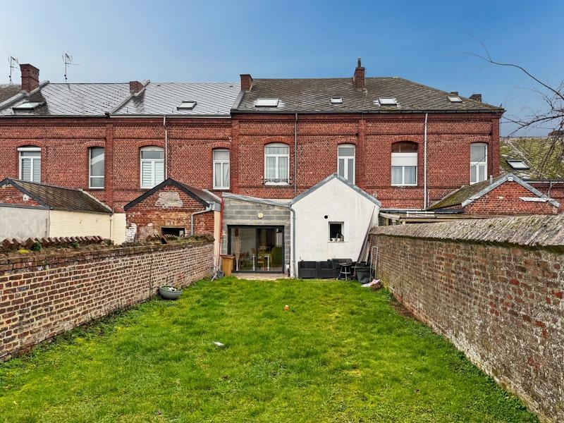 Maison - 136 m² - 7 pièces