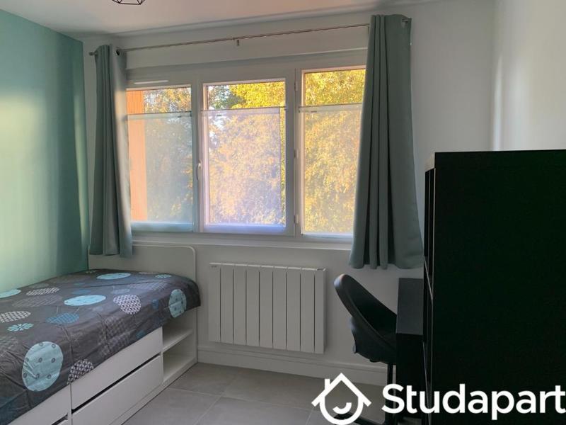 Chambre - 10 m² - 1 pièce