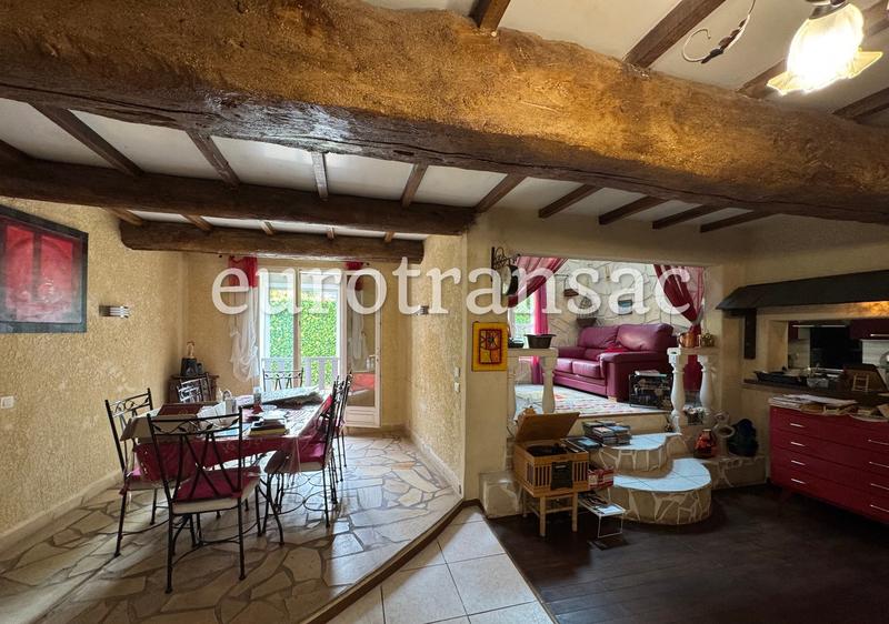 Maison de village - 199 m² - 6 pièces