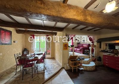 Maison de village - 199 m² - 6 pièces