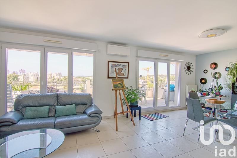 Appartement - 93 m² - 5 pièces