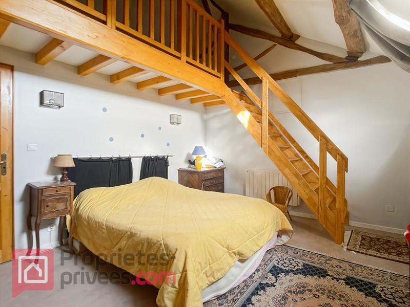 Maison - 260 m² - 9 pièces