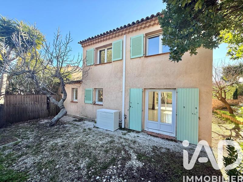 Maison - 122 m² - 5 pièces