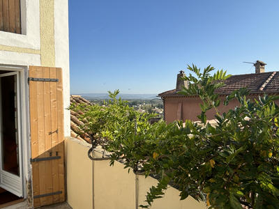 Maison de village - 75 m² - 6 pièces