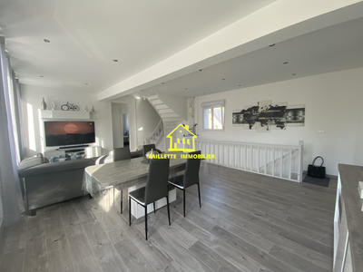 Appartement - 120 m² - 5 pièces