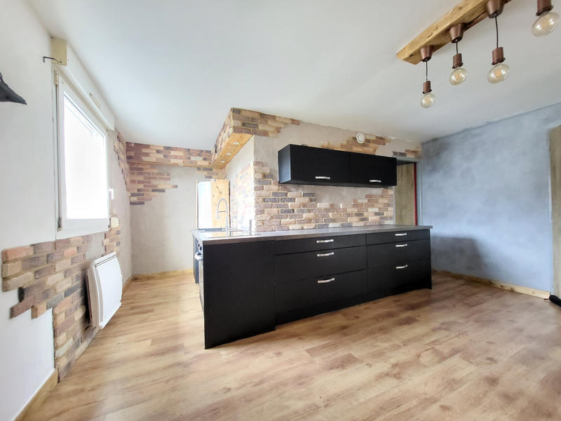 Appartement - 75 m² - 2 pièces