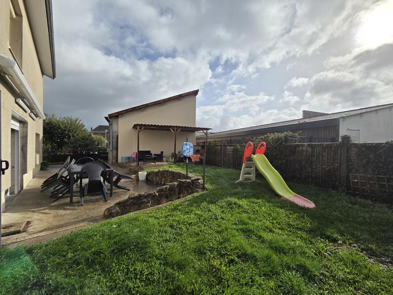 Maison - 114 m² - 6 pièces