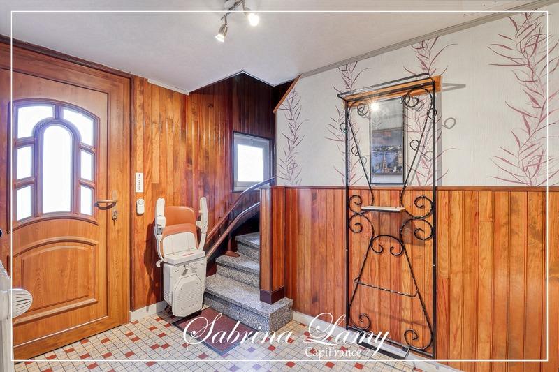 Maison - 90 m² - 5 pièces