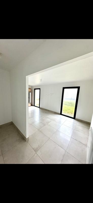 Maison traditionnelle - 340 m² - 5 pièces