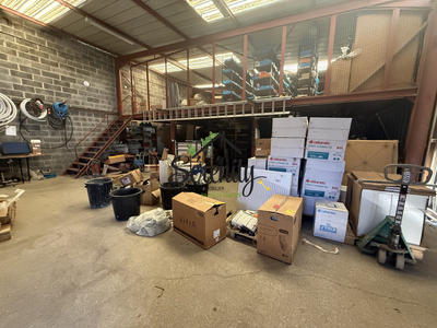 Parking / Garage - 190 m²