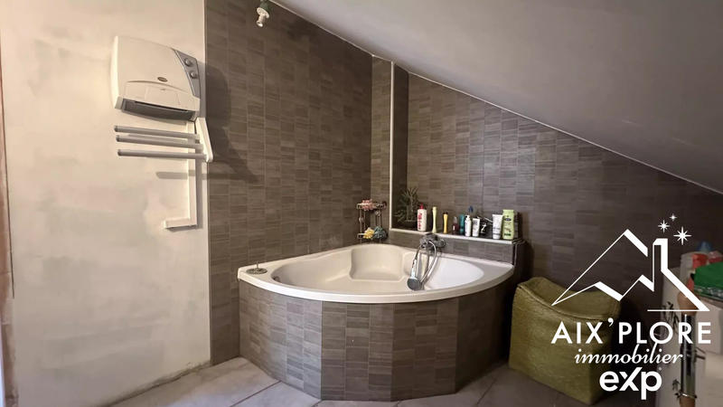 Appartement - 67 m² - 2 pièces