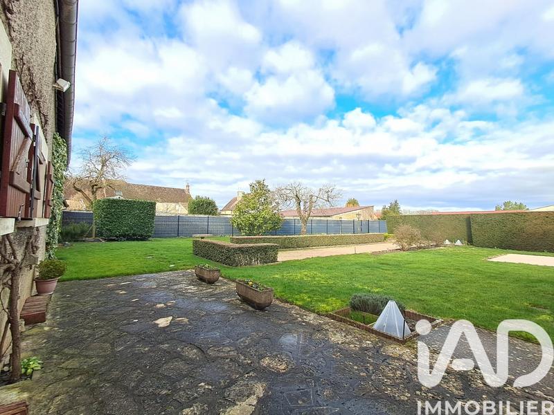 Maison - 200 m² - 8 pièces