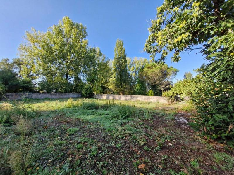 Terrain constructible - 850 m²