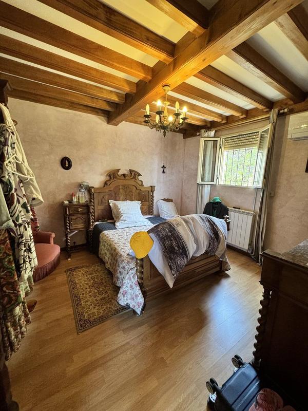 Maison - 260 m² - 5 pièces