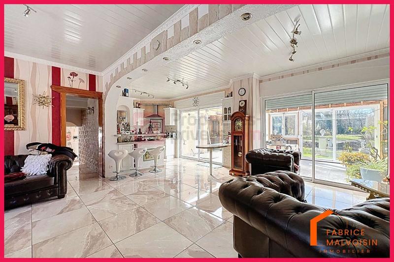 Maison - 195 m² - 6 pièces