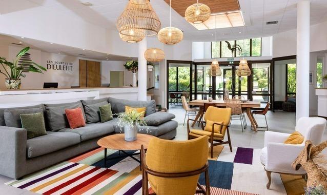 Manoir - 5 000 m² - 200 pièces