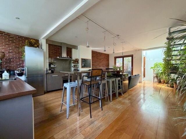 Bureau - 220 m² - 9 pièces