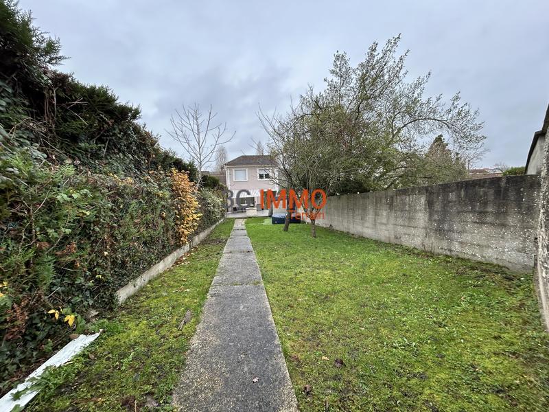 Terrain constructible - 151 m²