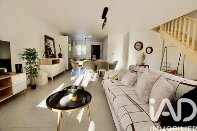 Maison - 84 m² - 4 pièces