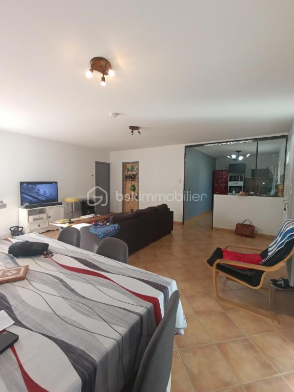 Maison traditionnelle - 100 m² - 5 pièces