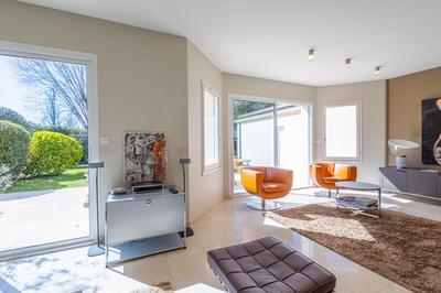 Maison traditionnelle - 188 m² - 7 pièces