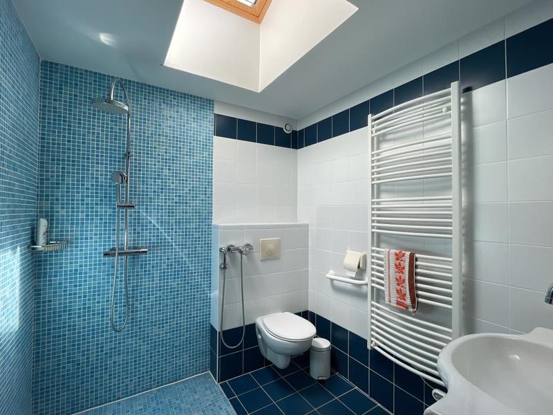 Maison - 250 m² - 7 pièces