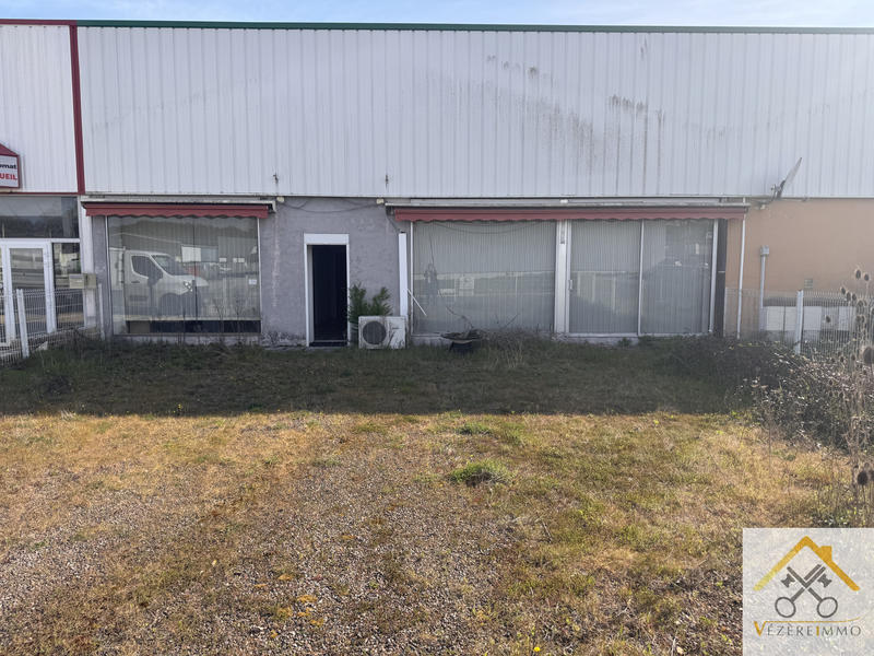 Local commercial - 135 m²