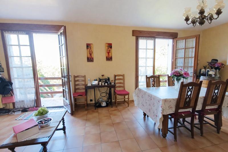 Maison - 136 m² - 6 pièces
