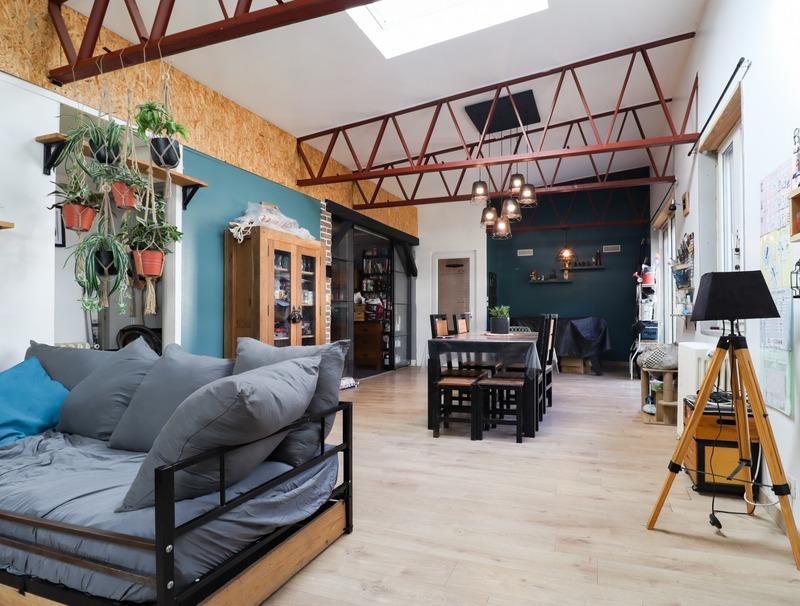 Maison - 137 m² - 6 pièces